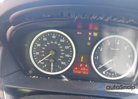 2007 BMW 530 из США, поврежденный, VIN WBANE73507CM56108